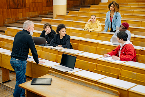 Évaluation des enseignements par les étudiants